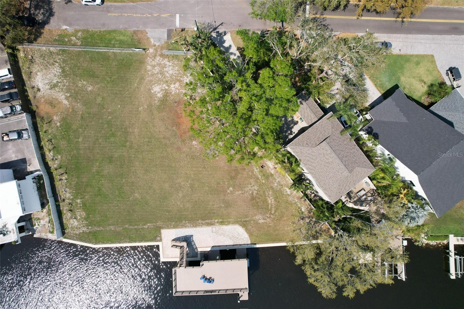 4033 N River View Avenue