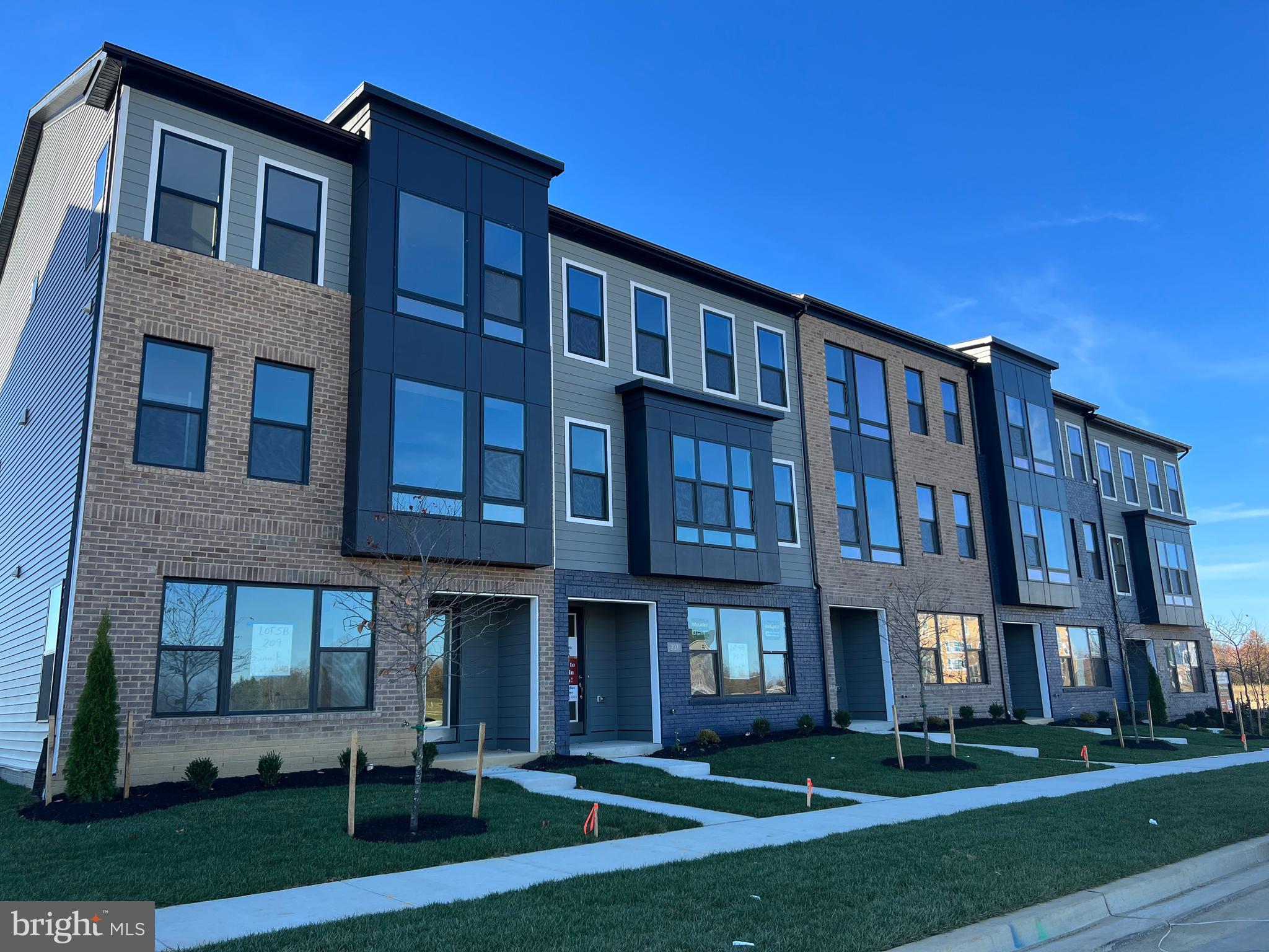 117 Summit Point Boulevard 17-J