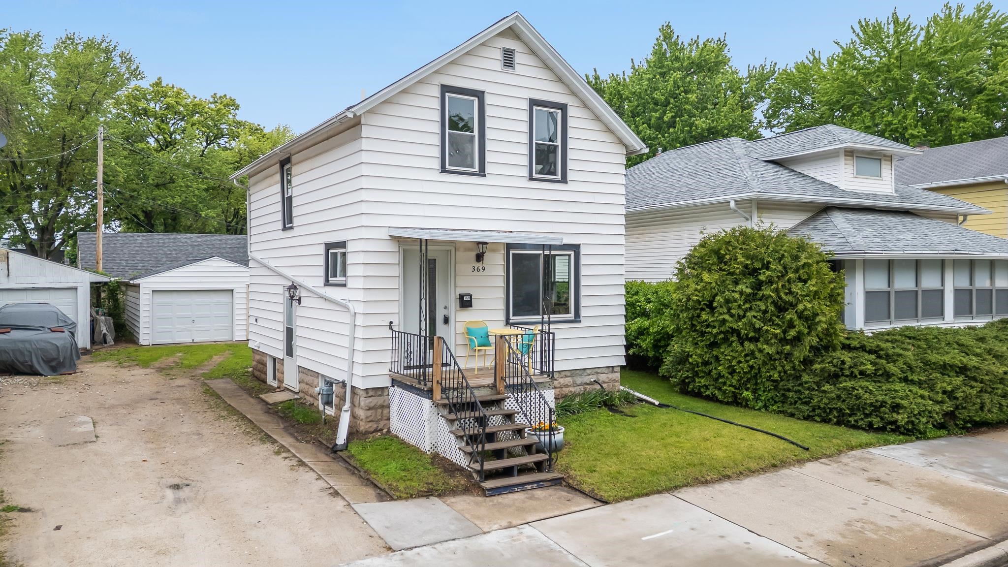369 W Division Street