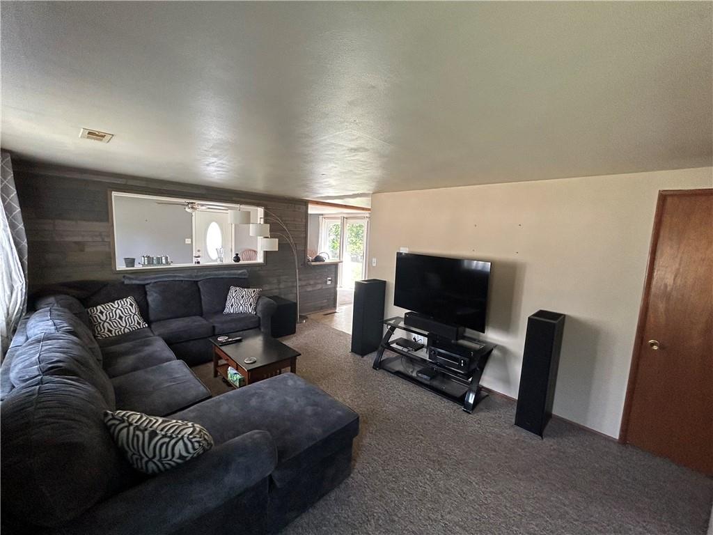 8105 N Summit Street