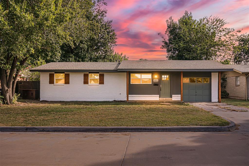 Beautifully refreshed 3 bedroom, 1 bathroom home with modern updates throughout. Recent improvements include:
New flooring and fresh interior paint
New tile in bathrooms and kitchen
Updated counters and fixtures
New lighting throughout
This home combines style and functionality with a bright, open feel and move-in ready finishes. Conveniently located in Moore near schools, shopping, and dining. A perfect opportunity for a first-time buyer or investor.
Listing agent has ownership in the owning LLC and is related to the seller.