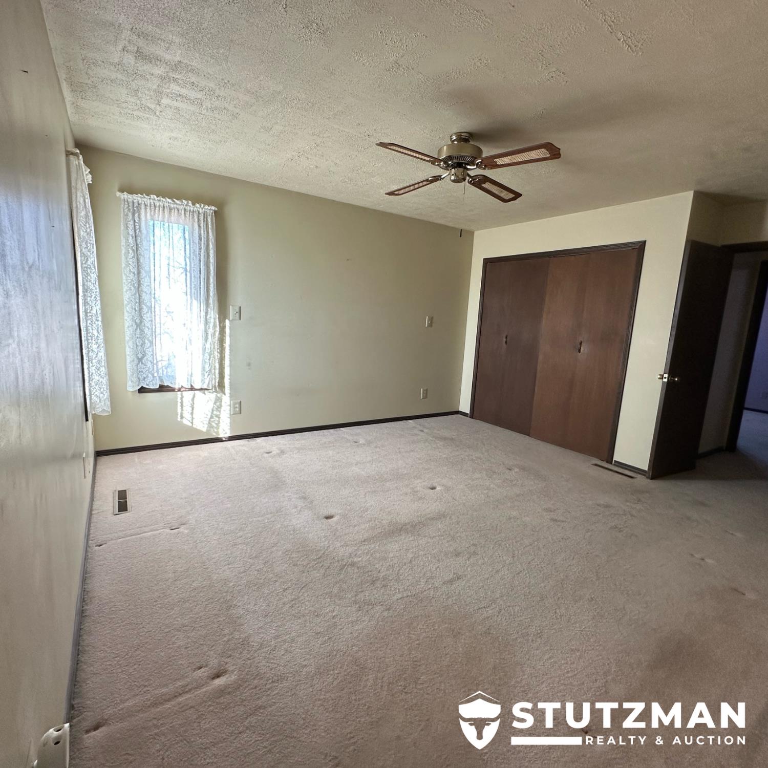 1047 Road H
