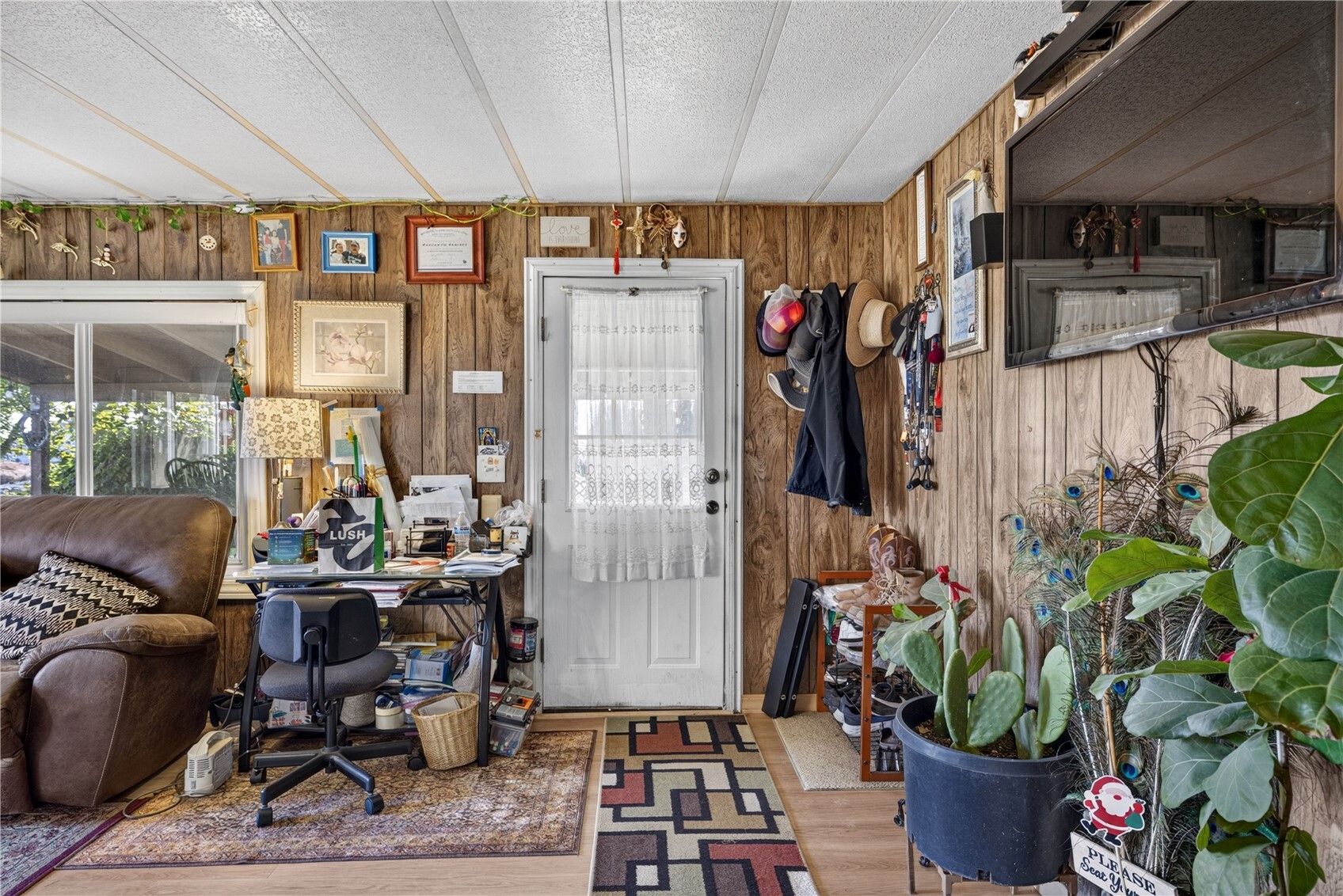 10748 Hwy 28 W