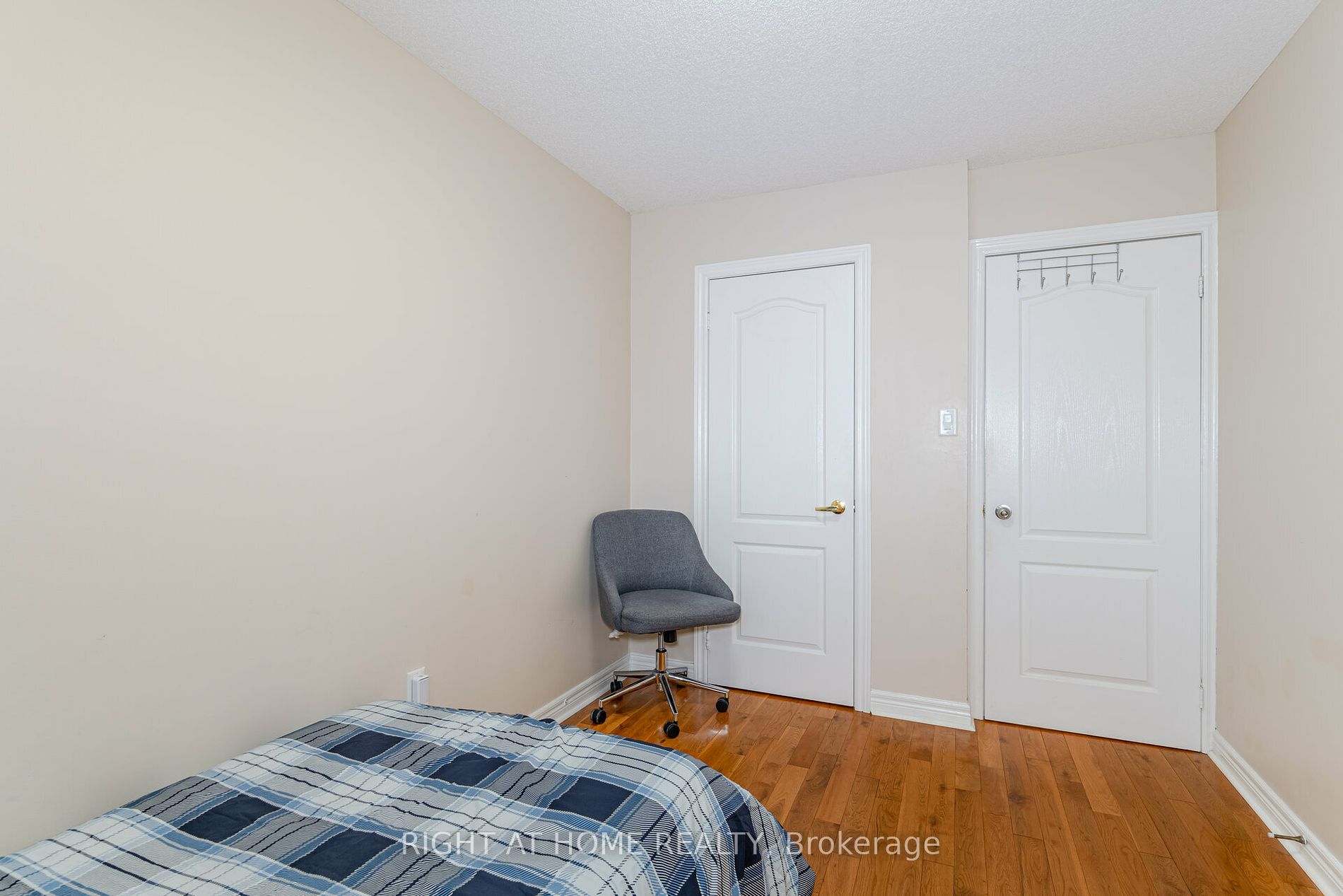 811 Othello Crt