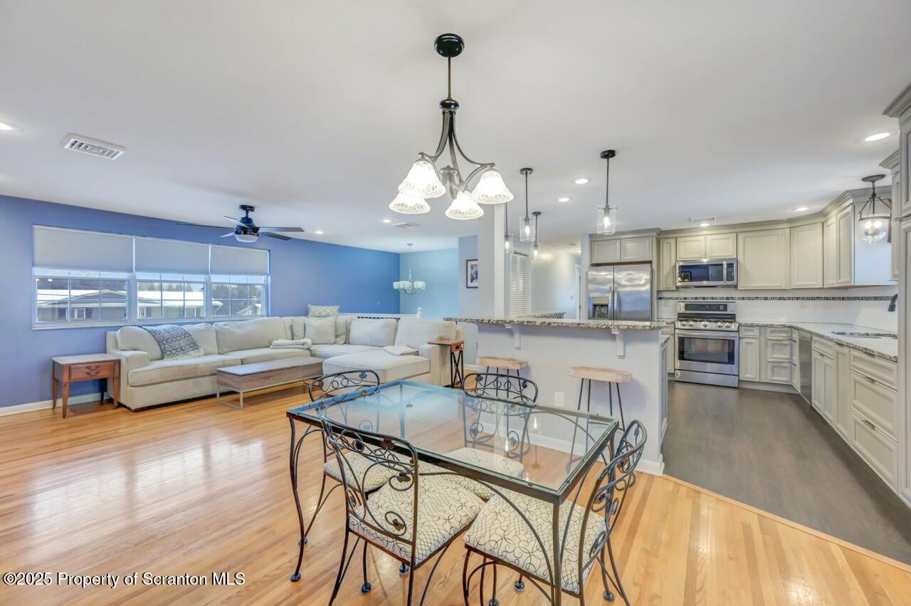 604 Oak Lane