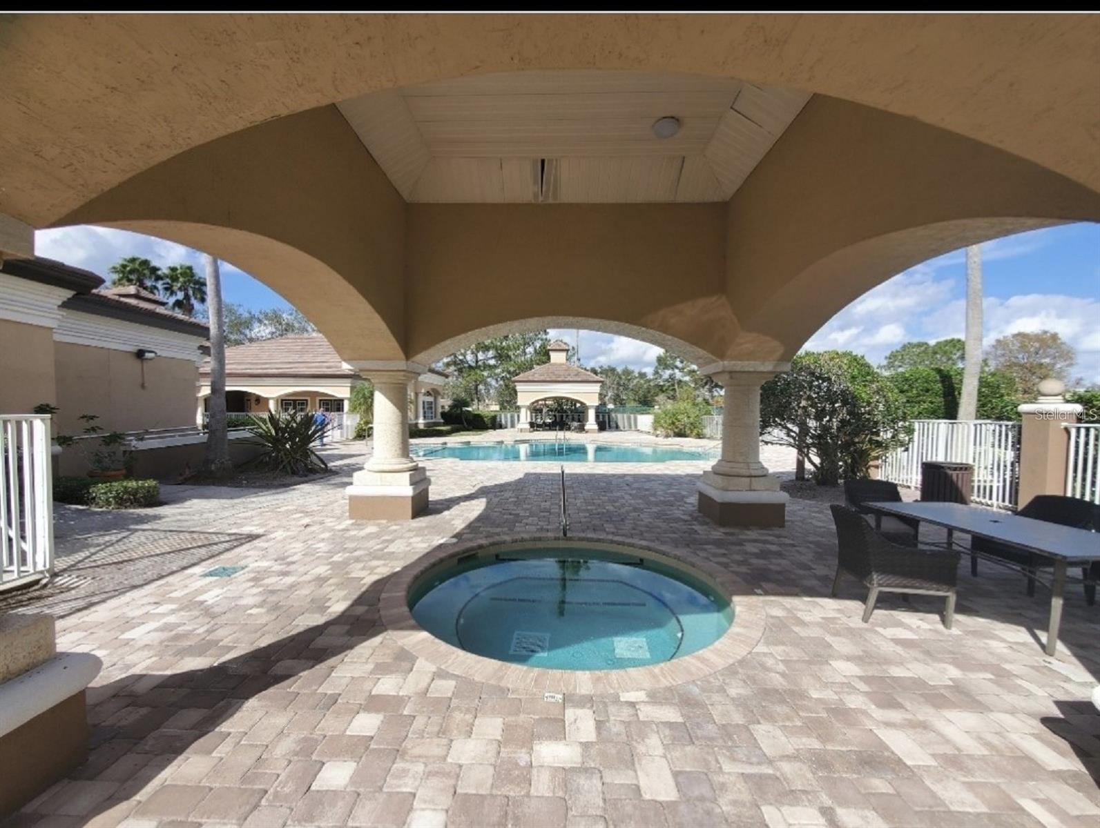 13917 Fairway Island Drive 922