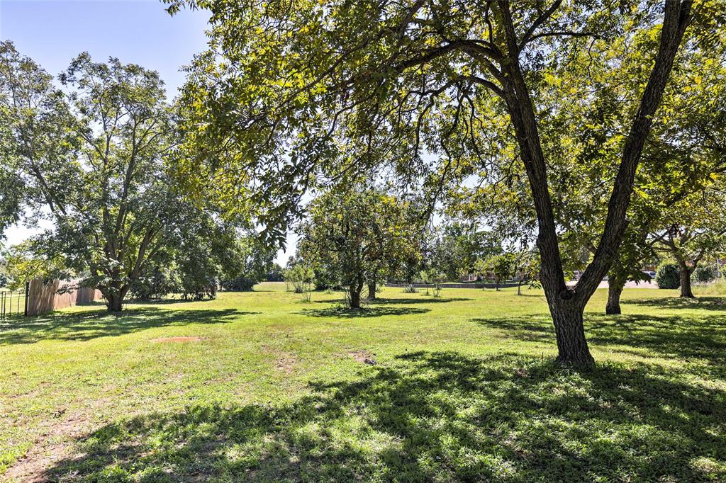 809 E Highway Street