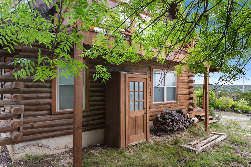 1341 Ranchero Rd