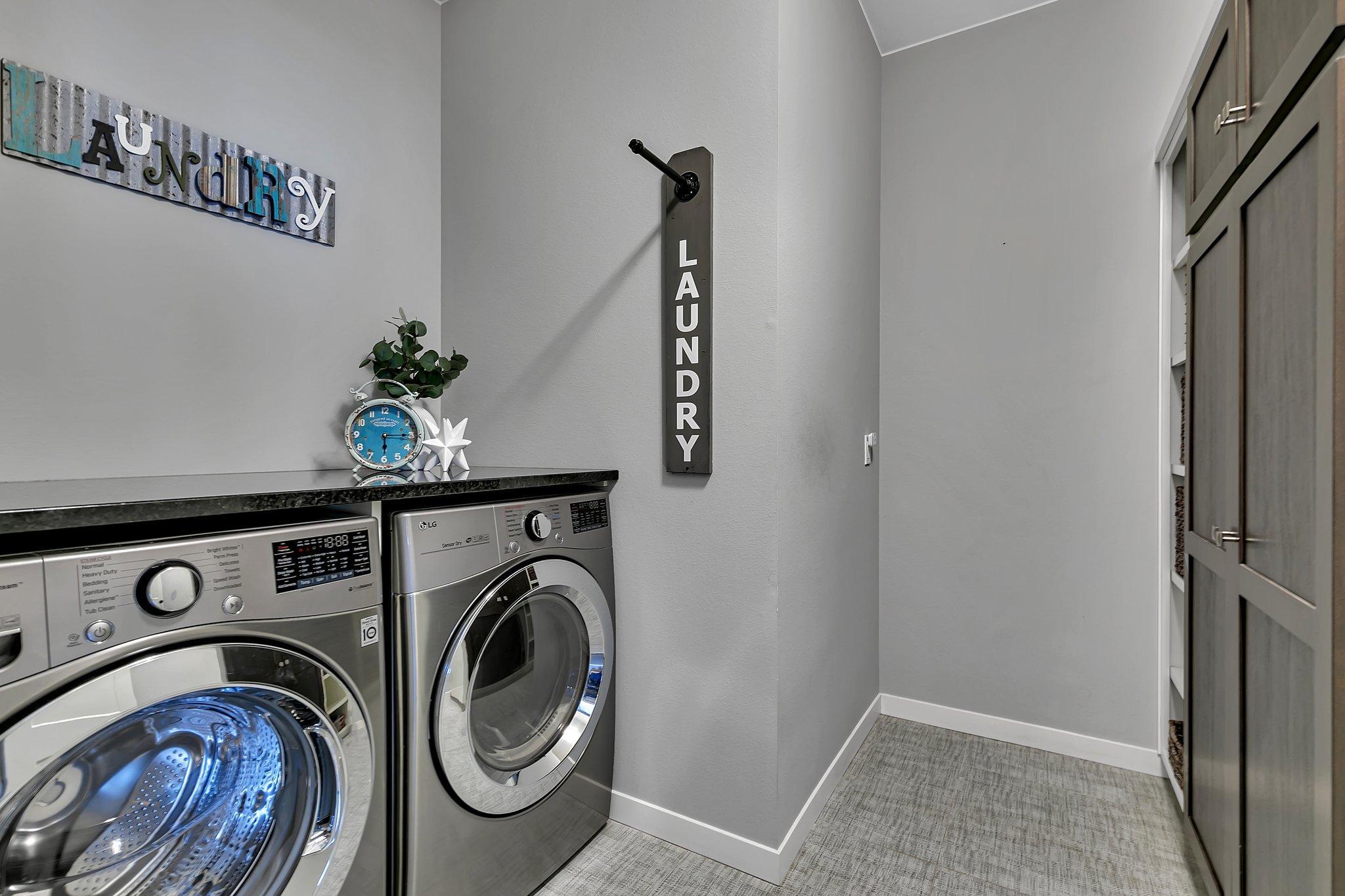 1905 Sandstone Court