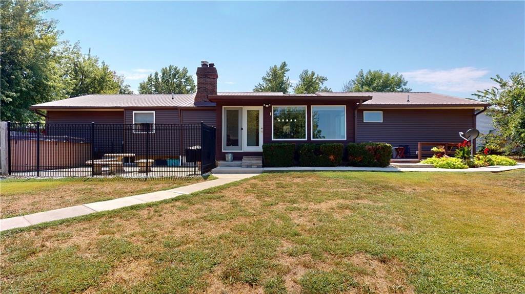 109 E Hardin Place