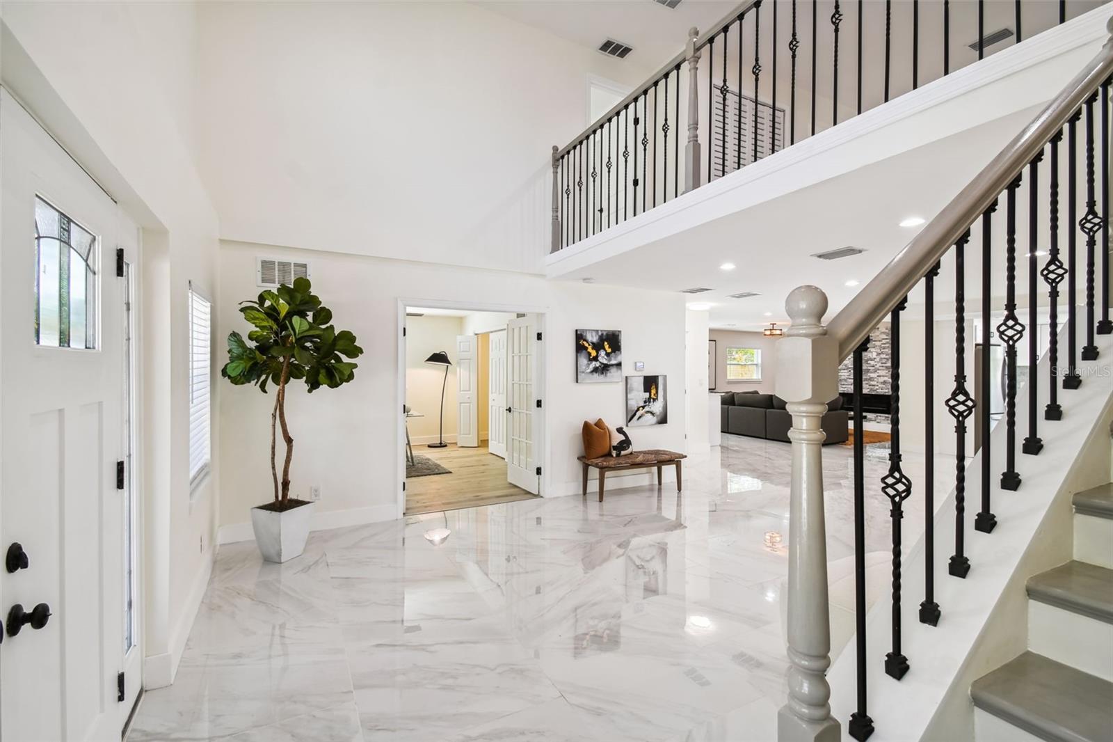 4910 W San Miguel Street