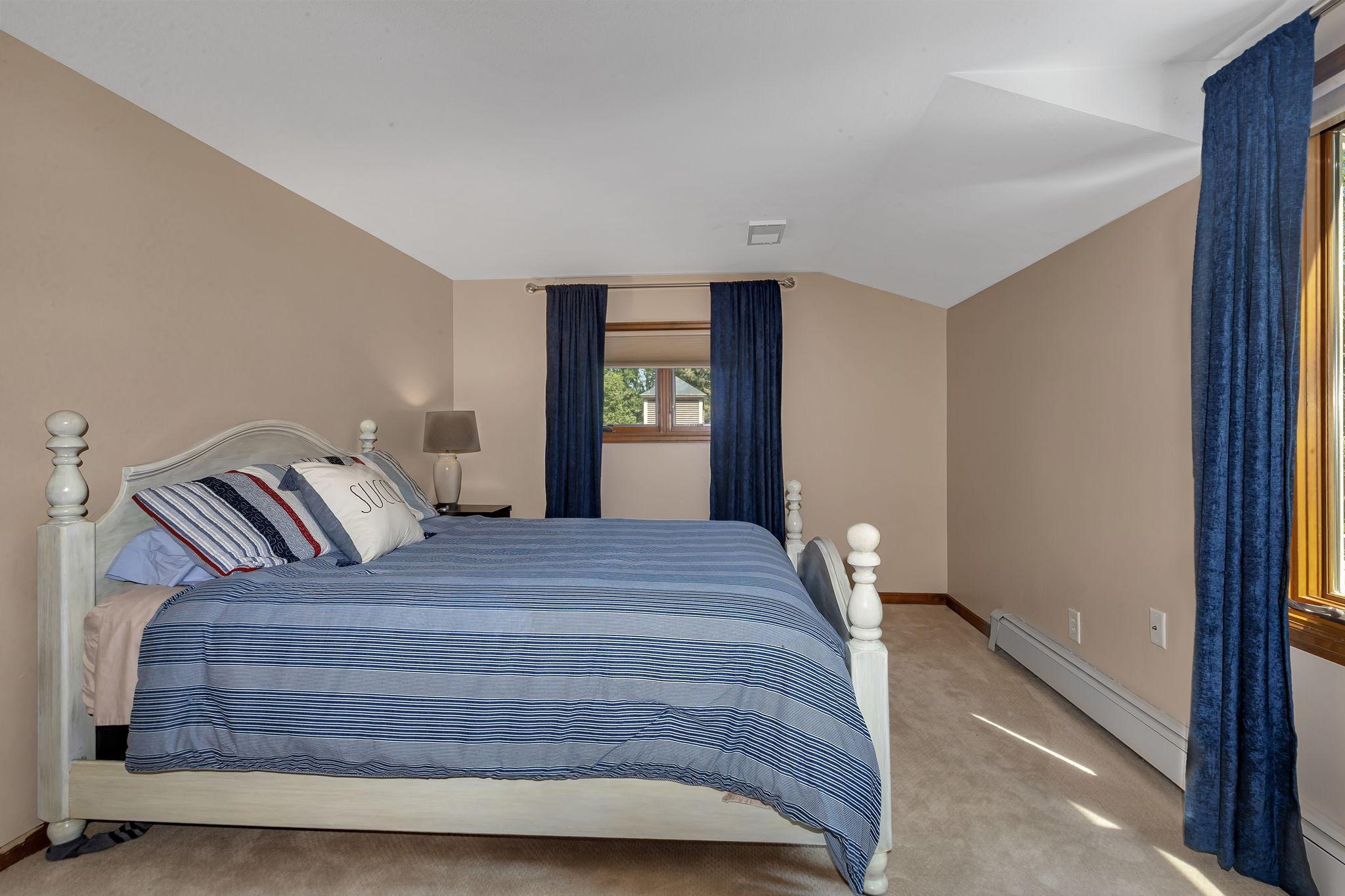 2021 Hillcrest Drive