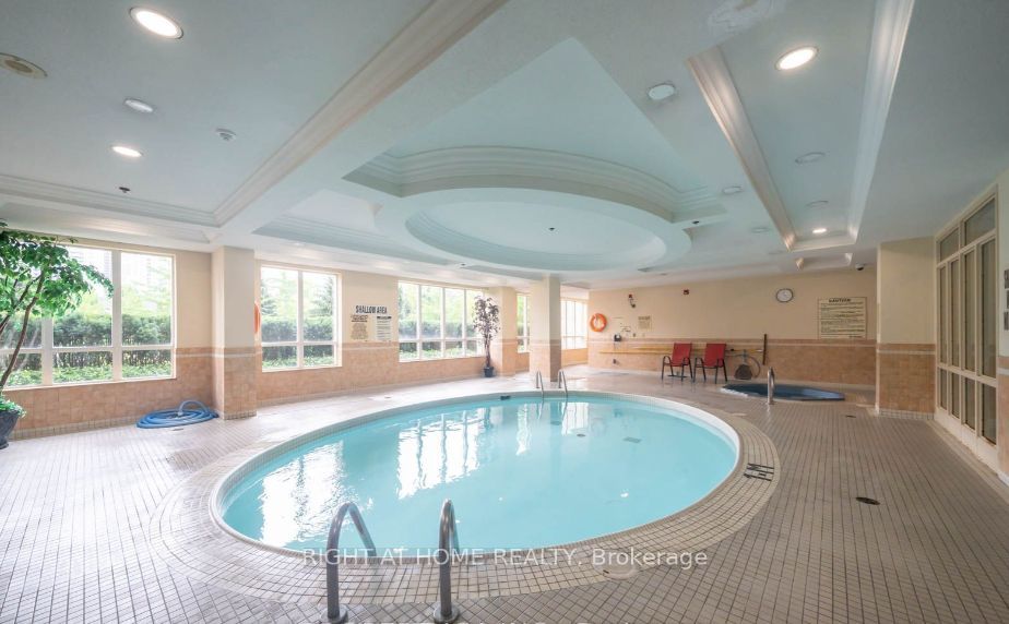 55 Harrison Garden Blvd 703