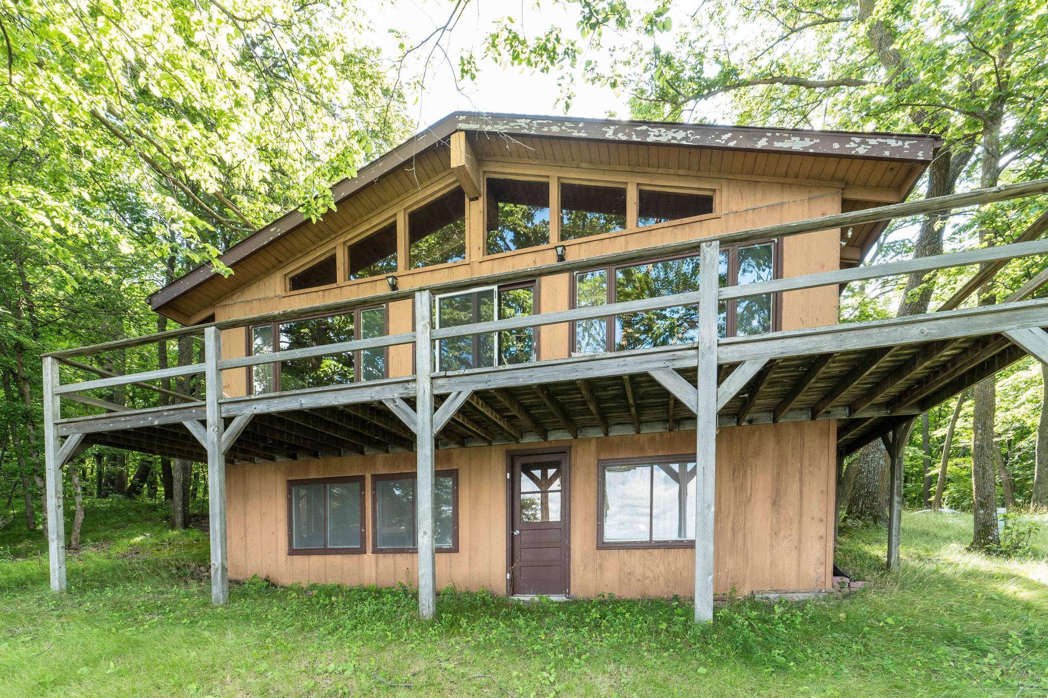 39060 Peninsula Lane