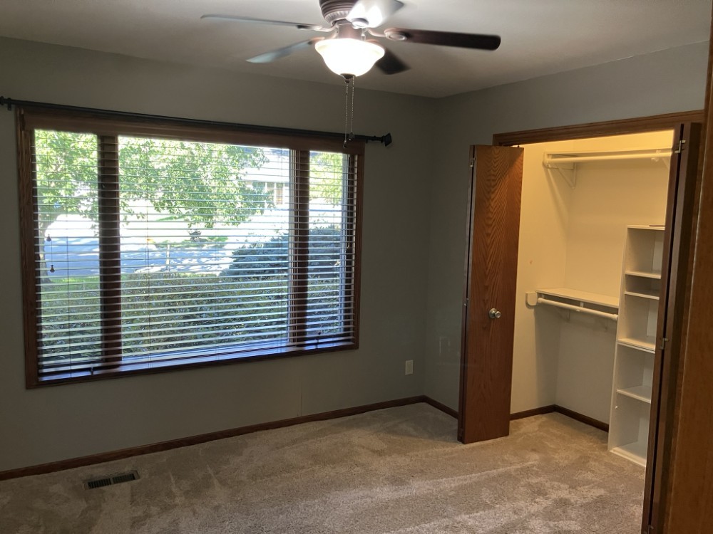 2814 W Oakbrook Court