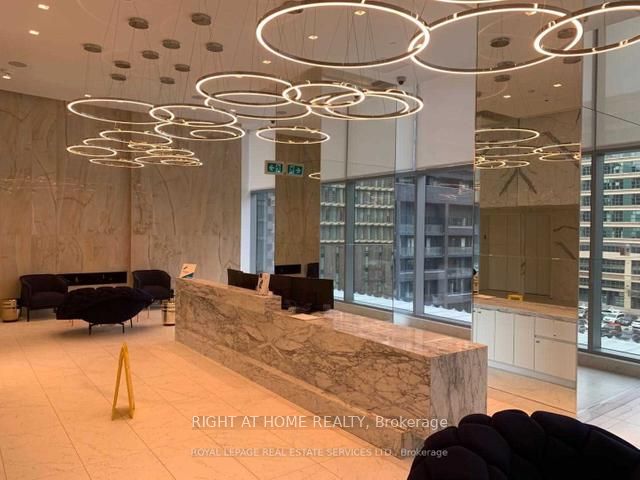 251 Jarvis St 216