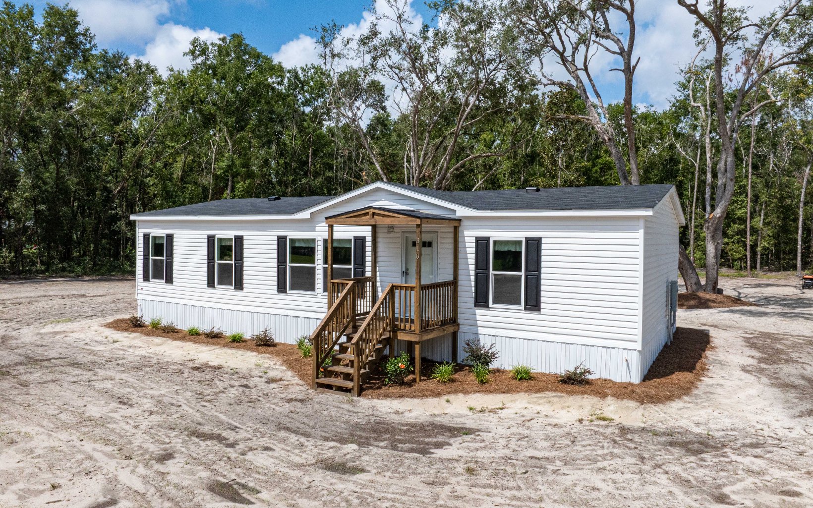 310 NE Weeping Willow Ln