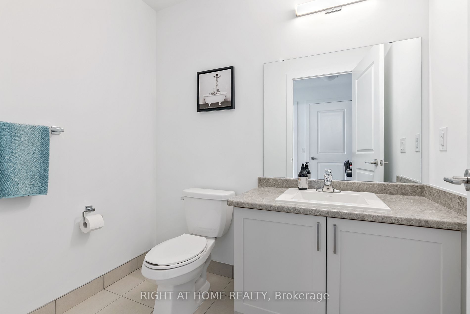 1063 Douglas Mccurdy Comm Circ