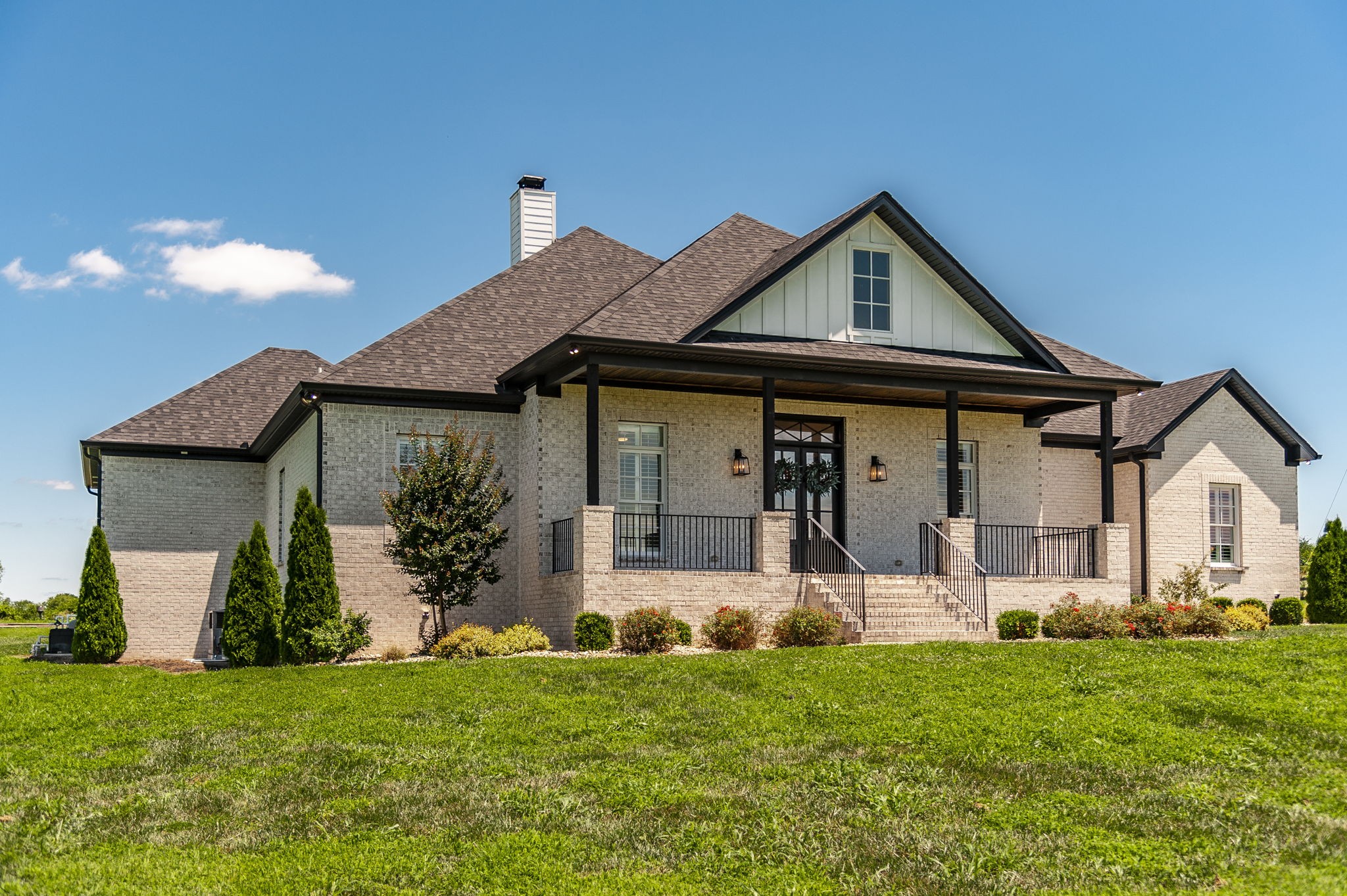 1322 Barry Ln