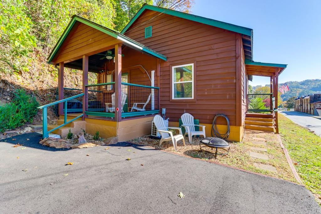 Welcome to this Completely Remodeled, Turnkey Charmer! This adorable 2-bedroom, 1-bath home has been thoughtfully updated from top to bottom, offering modern comfort with classic appeal. Move-in ready with extensive renovations and upgrades, including: Total kitchen remodel, Completely updated bathroom, All new appliances, including a front-load washer and dryer, Fresh paint throughout interior walls, New interior doors for bedrooms and bathroom, New flooring in the kitchen, bathroom, and hallway, New mini-split HVAC system: one unit powers wall-mounted units in each bedroom; another controls the living room and kitchen area, Paved driveway for convenience and curb appeal, Updated porches with code-compliant hog wire railings, New exterior stain on the entire house, Fresh paint on the foundation and side porch, New vapor barrier installed under the house. Located just minutes from downtown Murphy, enjoy easy access to cafs, boutique shops, live music, and local charm. This home is perfectly positioned for outdoor enthusiasts — close to hiking trails, waterfalls, trout streams, and Lake Hiwassee. Plus, it's just a short hop to Blue Ridge, GA and other vibrant mountain towns. Whether you're an Airbnb/VRBO investor, a weekend warrior craving fresh air, or simply seeking a low-maintenance mountain escape, this home checks all the boxes. Unpack your bags, pour a coffee on the porch, and let the mountains do the rest. Schedule your showing today — this GEM won't last long!