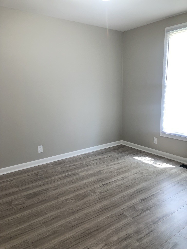 302 Donal Terrace