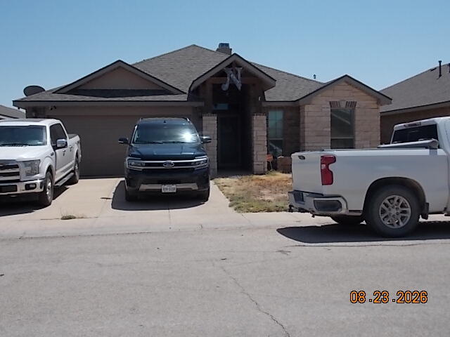 City living with a country feel. This is a must see property.This area has so much to offer. Shopping, School, Medical, Church, Easy access to most employment. Good access to other towns.