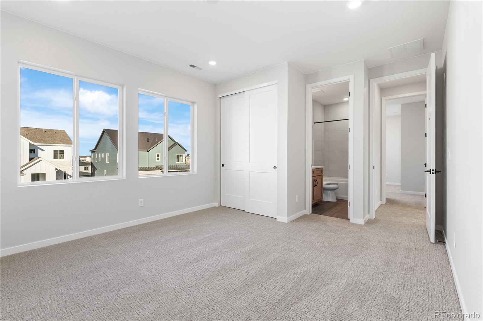 1250 Bridgefield Road