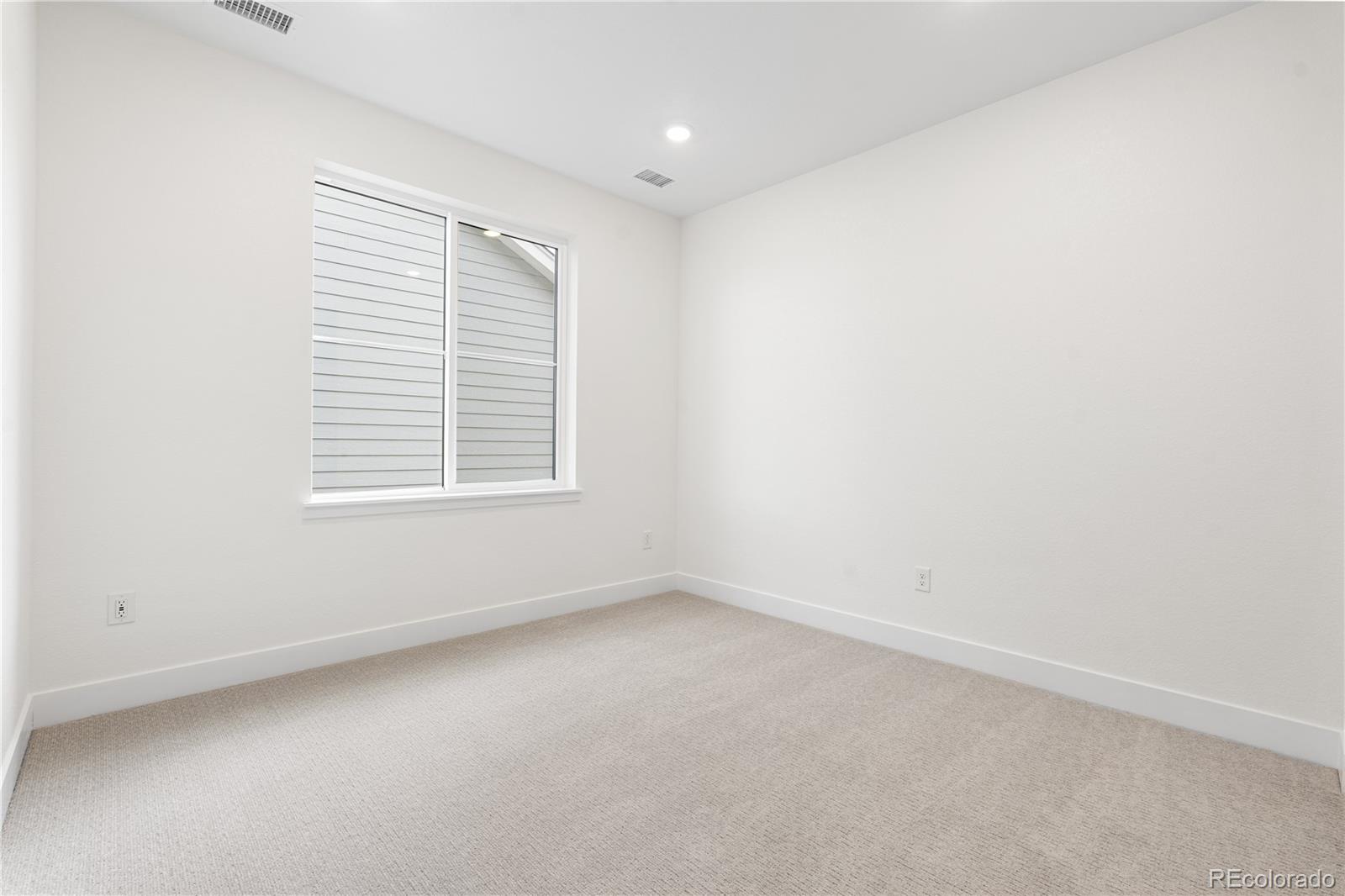 11245 Moonshimmer Street