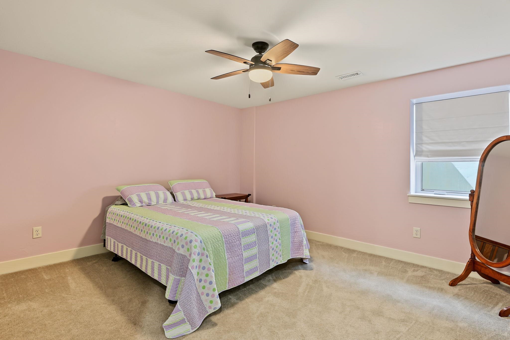 2116 Eastridge