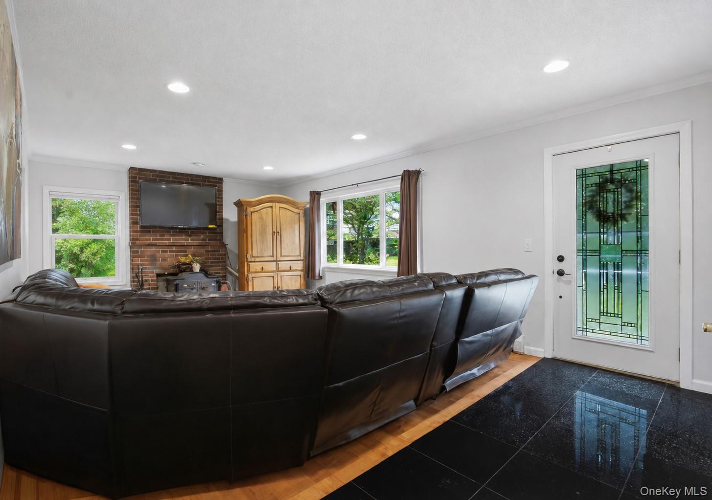 8 Arbutus Street