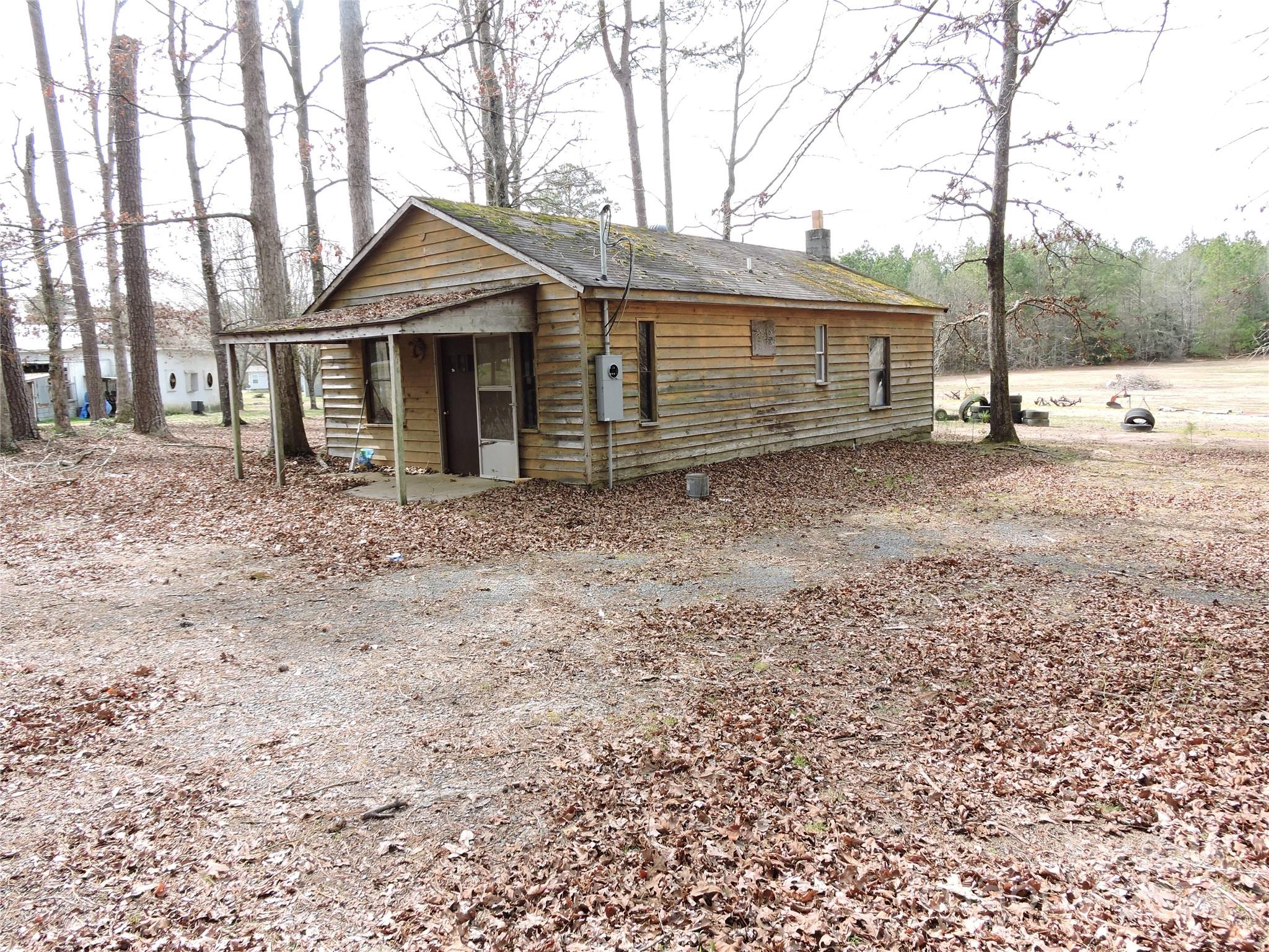 1284 Haywood Road