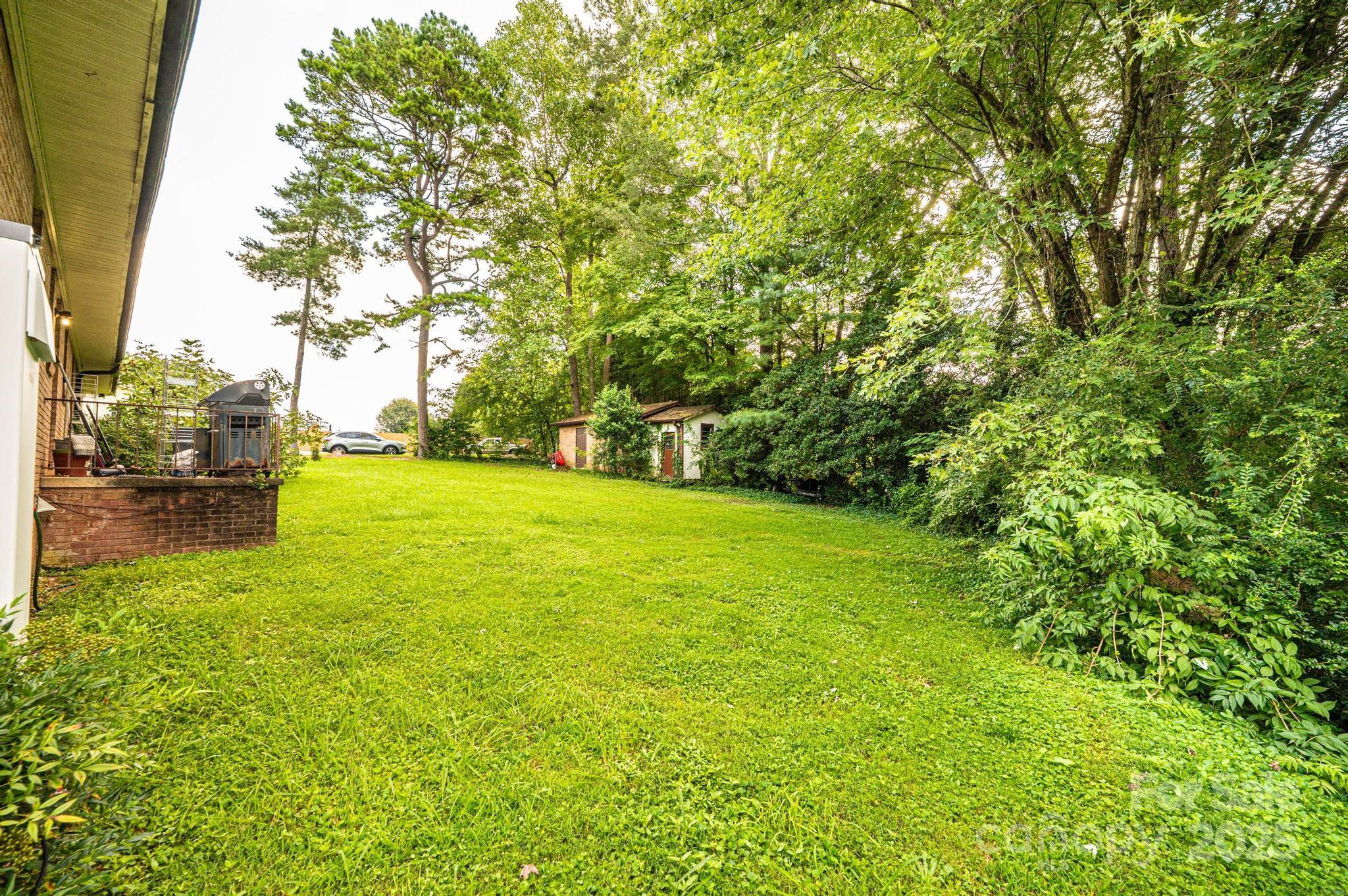 1460 23rd Avenue Place NE