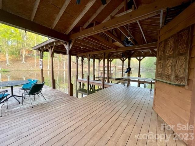 1142 Island Creek Drive