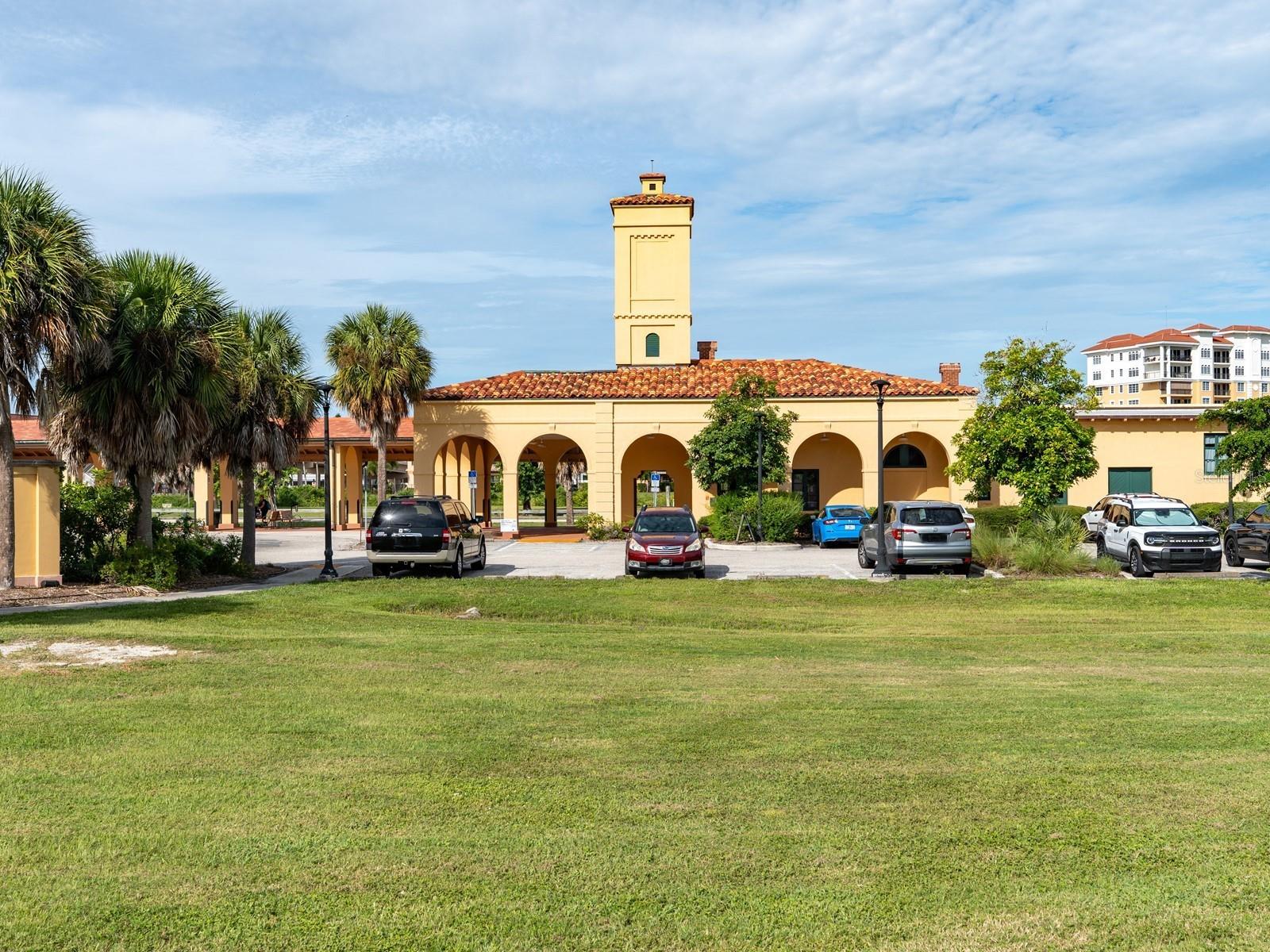 501 Tamiami Trail N 201