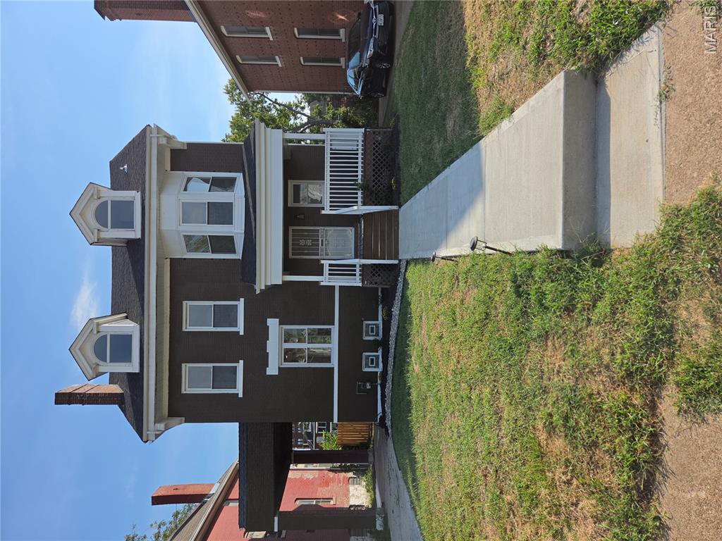 5922 Clemens Avenue