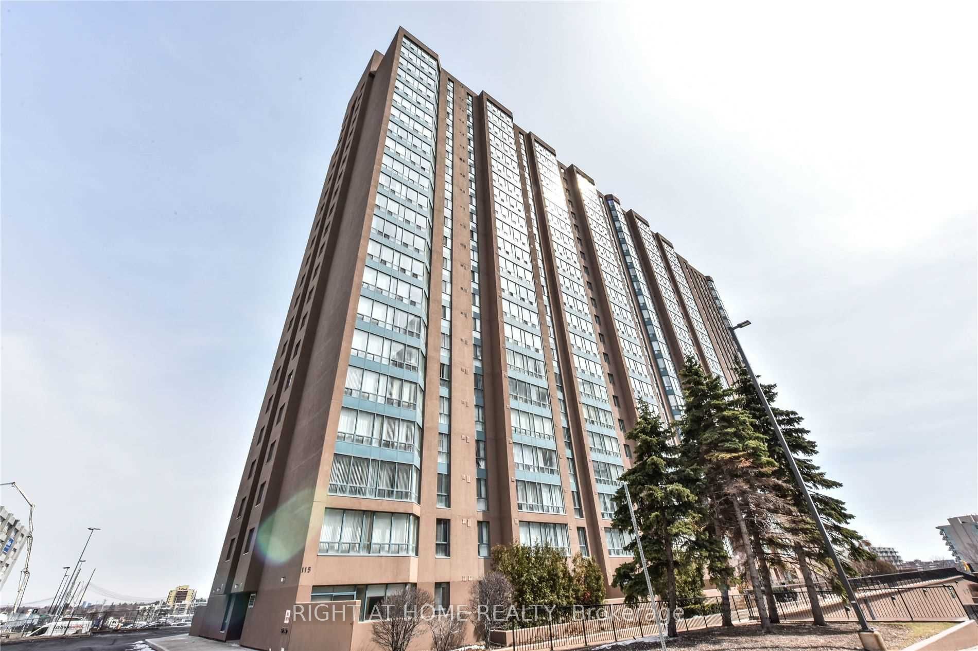 115 Hillcrest Ave 306