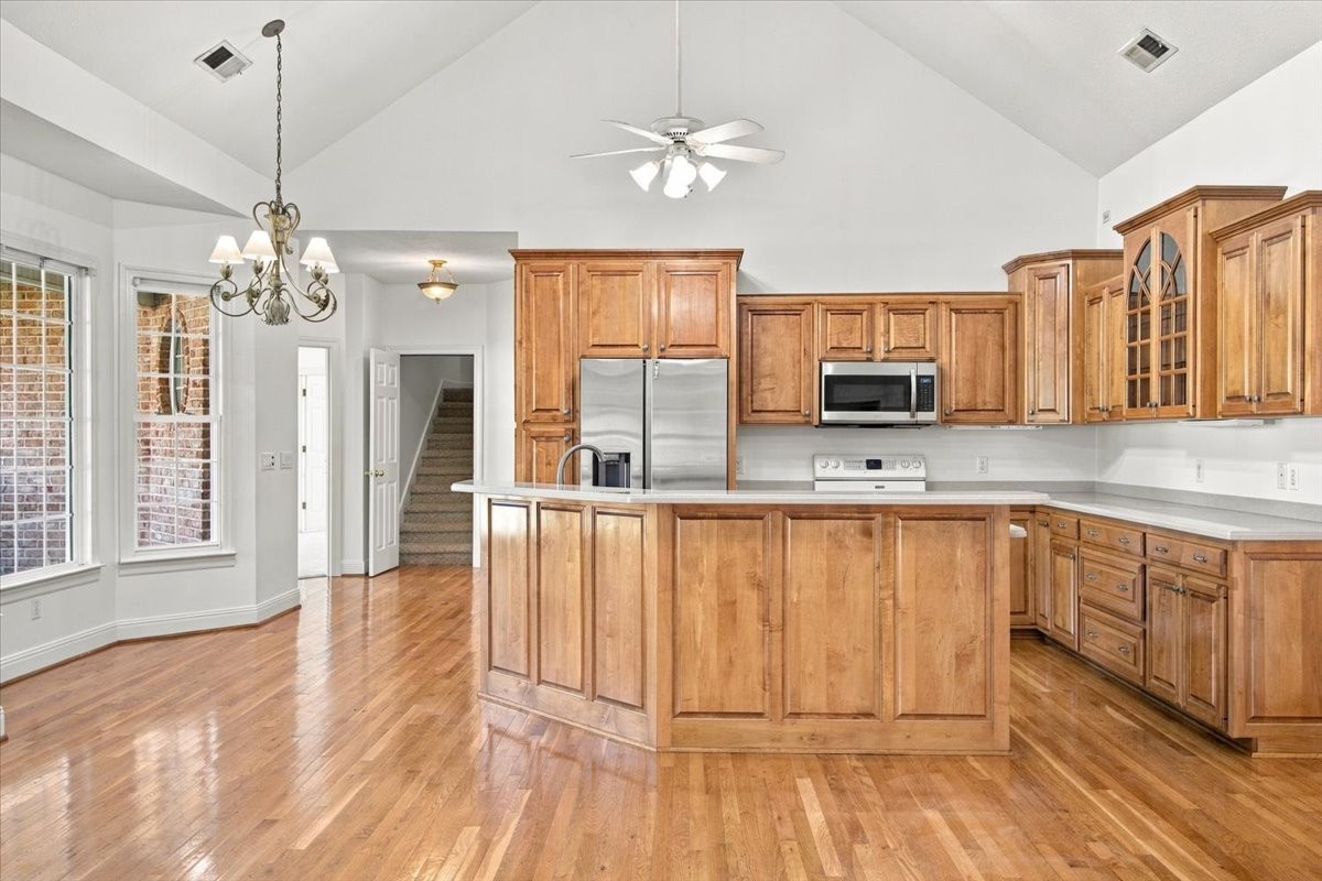 2440 Maple Grove Rd