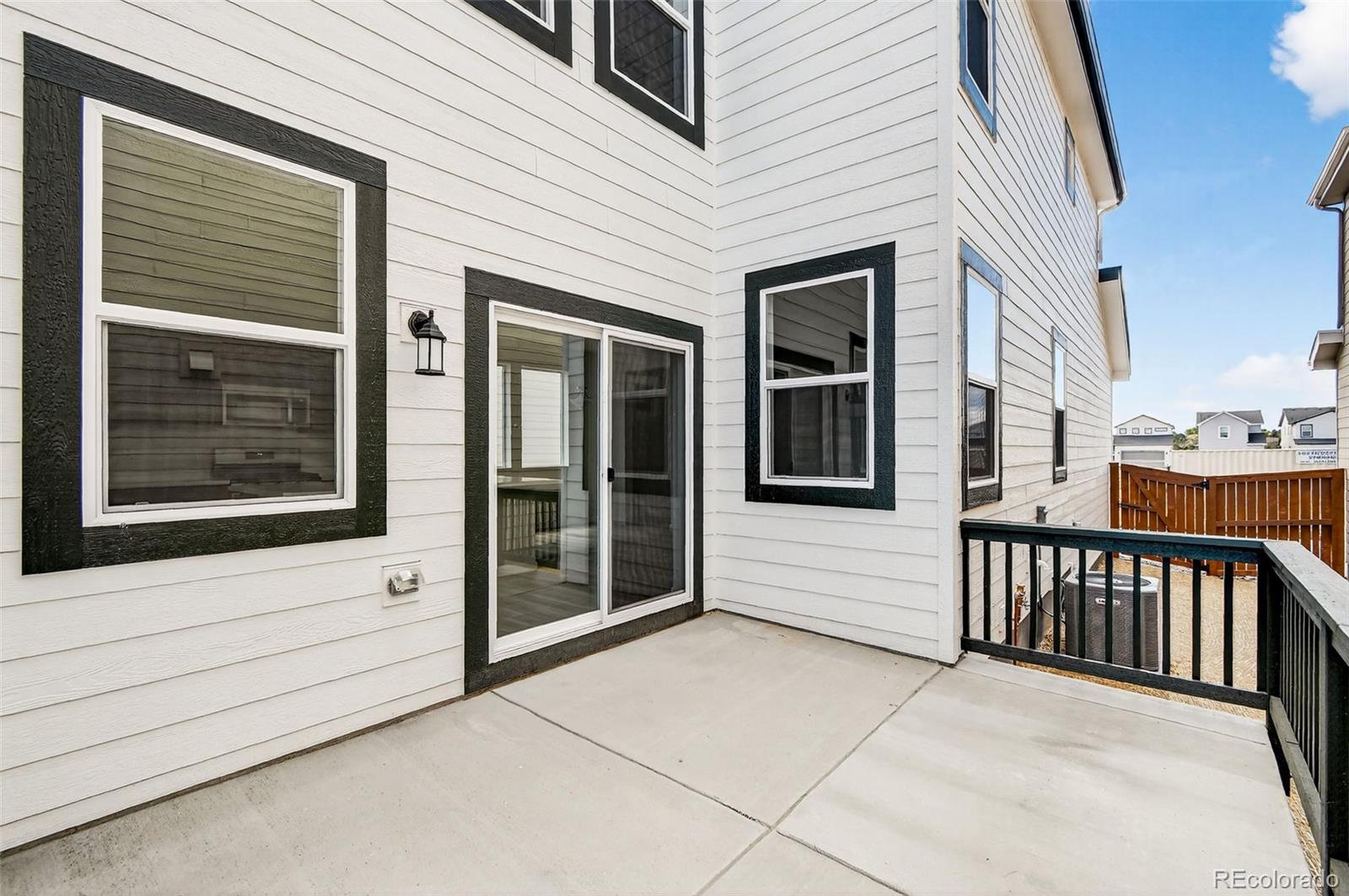 2110 Wagon Wheel Aly