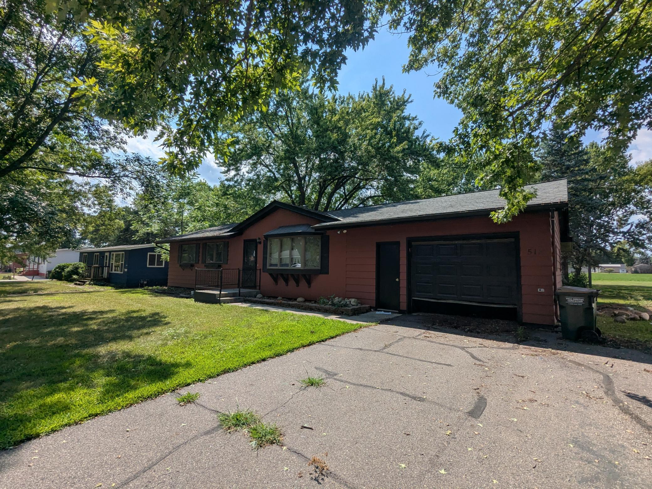 518 Sunrise Avenue