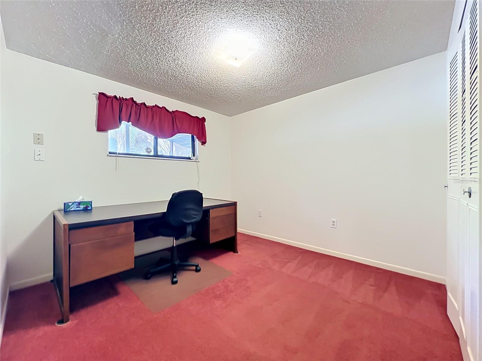1511 Glastonberry Road