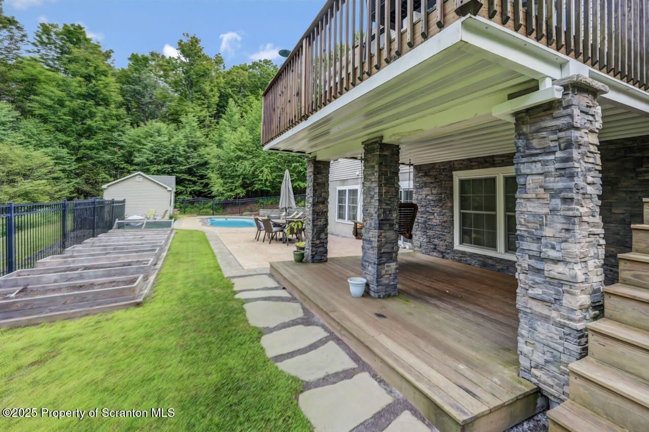 172 Constitution Drive