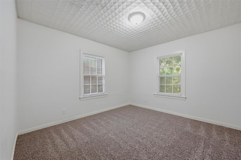 1020 W Brockett Street