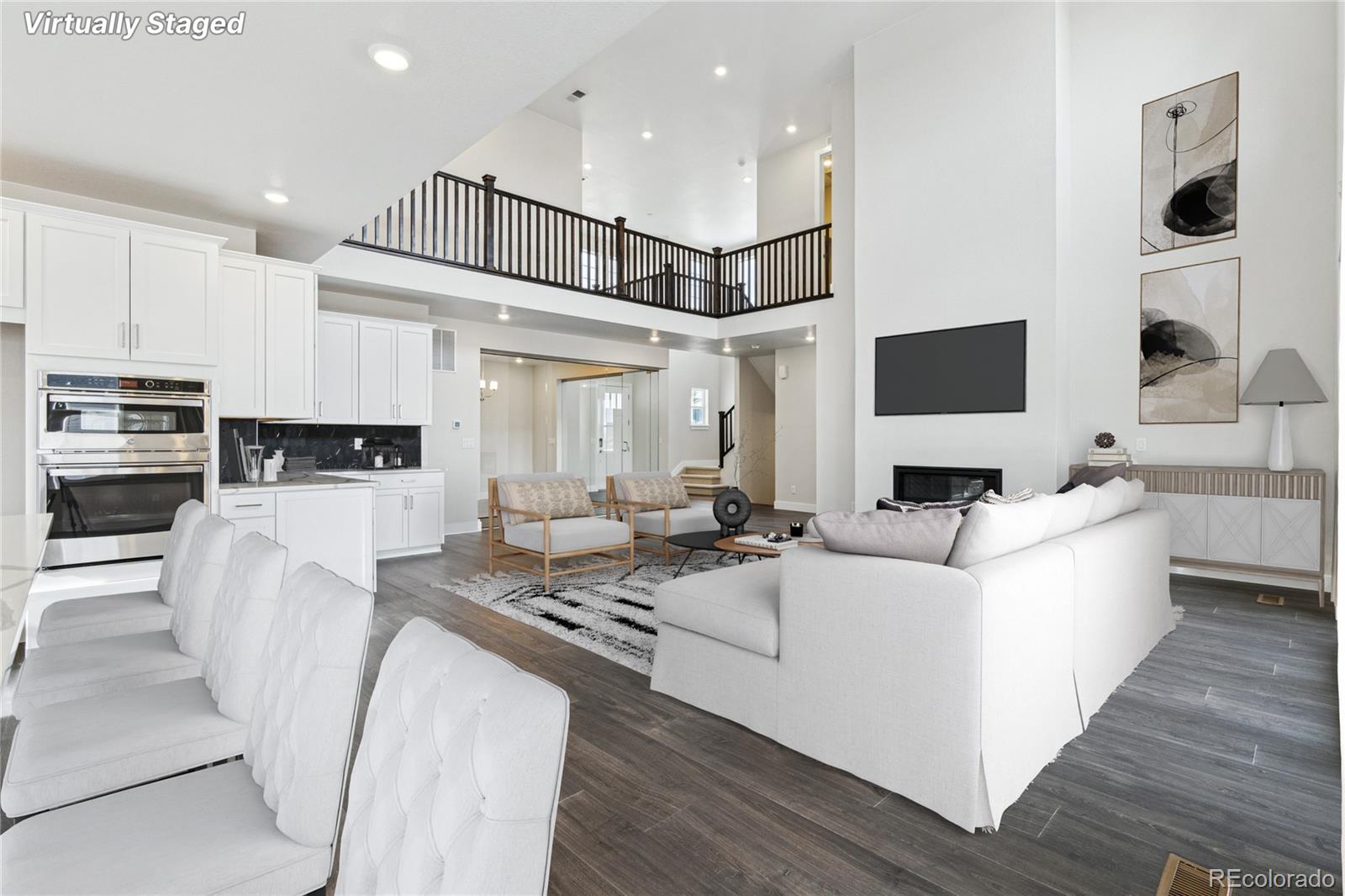 5566 Hickory Oaks Trail