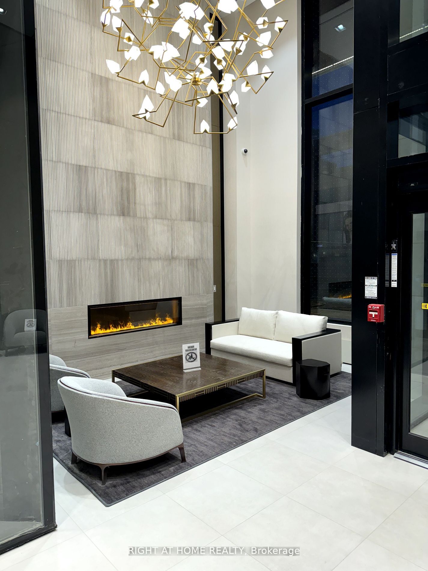 2020 Bathurst St 508