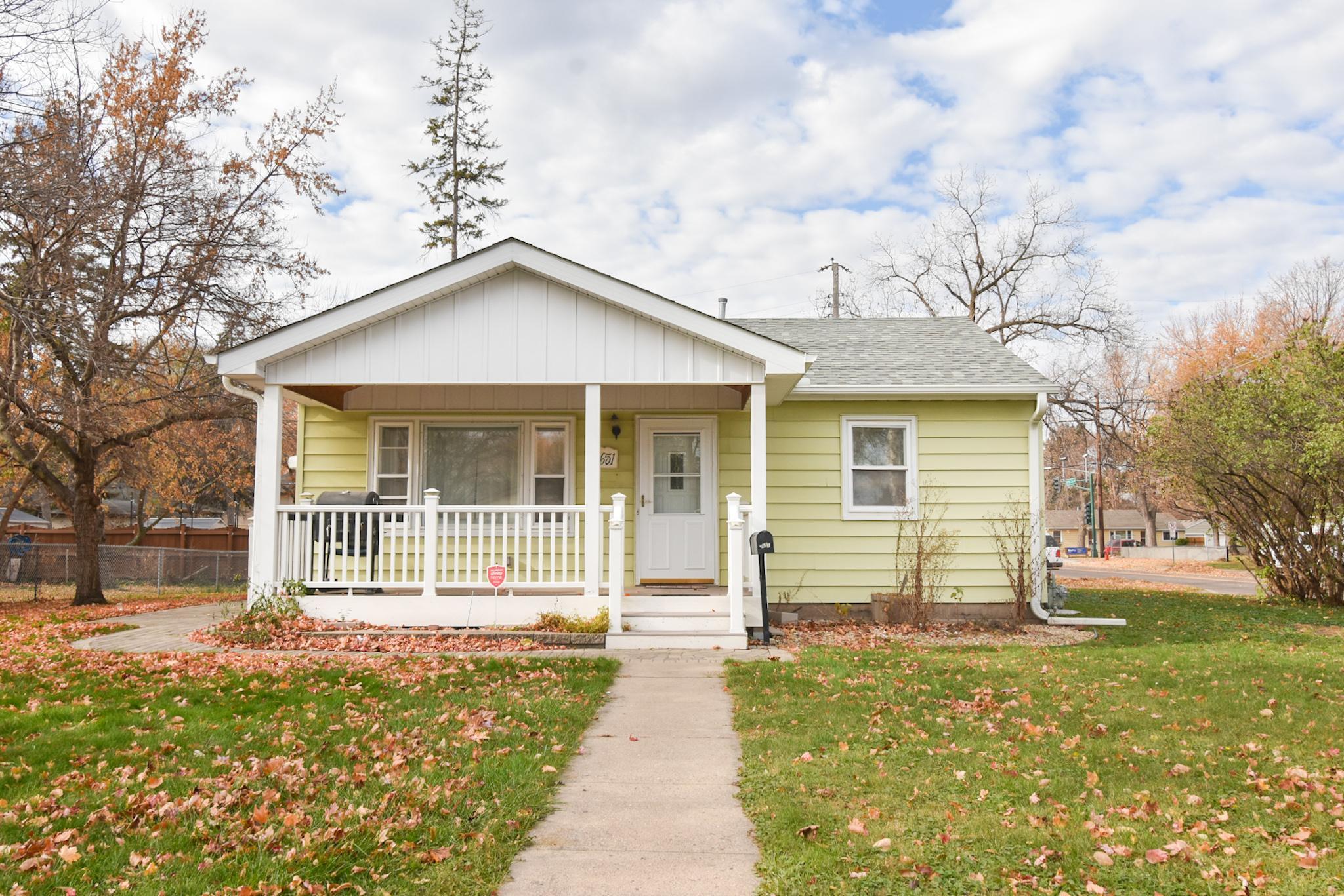 Spacious 5-bedroom home with 3 bedrooms on the main level and 2 additional bedrooms plus a bonus room in the basement. Features 2 full bathrooms, a 2-car garage, and a second kitchen in the basement. Perfect for a mother-in-law suite or rental opportunity. Move-in ready with a roof just 3 years old. Conveniently located near Forest Elementary School, Crystal Farmers Market, Crystal Aquatic Center, shopping, and more. Don’t miss this versatile and well-maintained home!