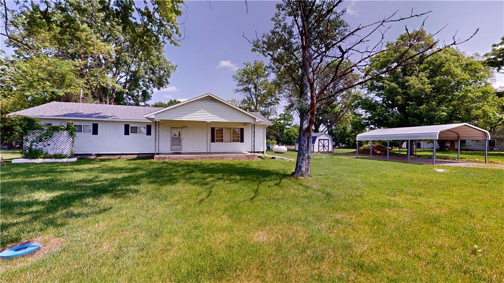 16813 E M Highway