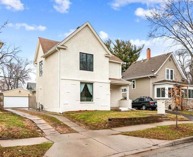 1301 Hewitt Avenue