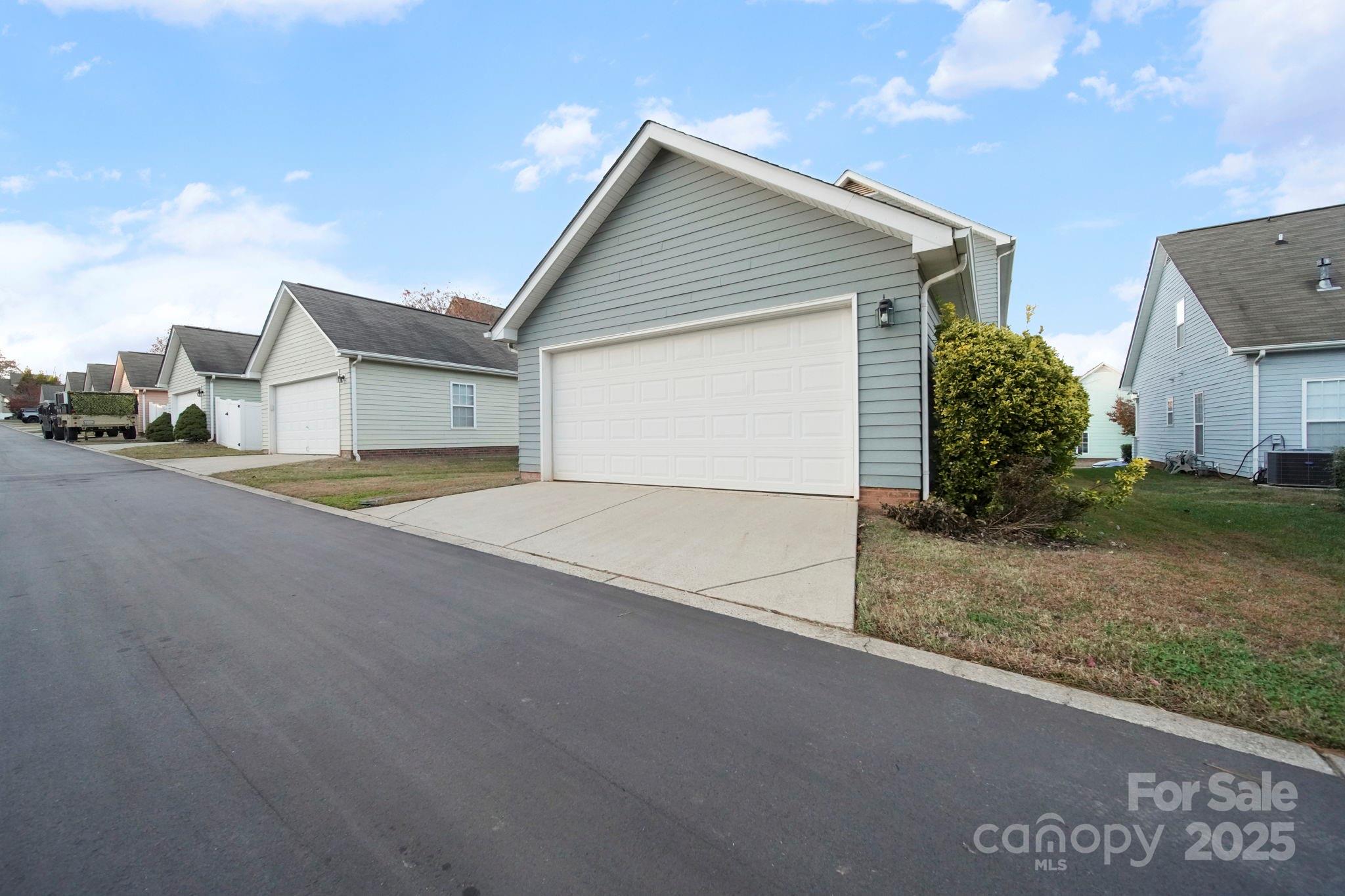 136 E Morehouse Avenue