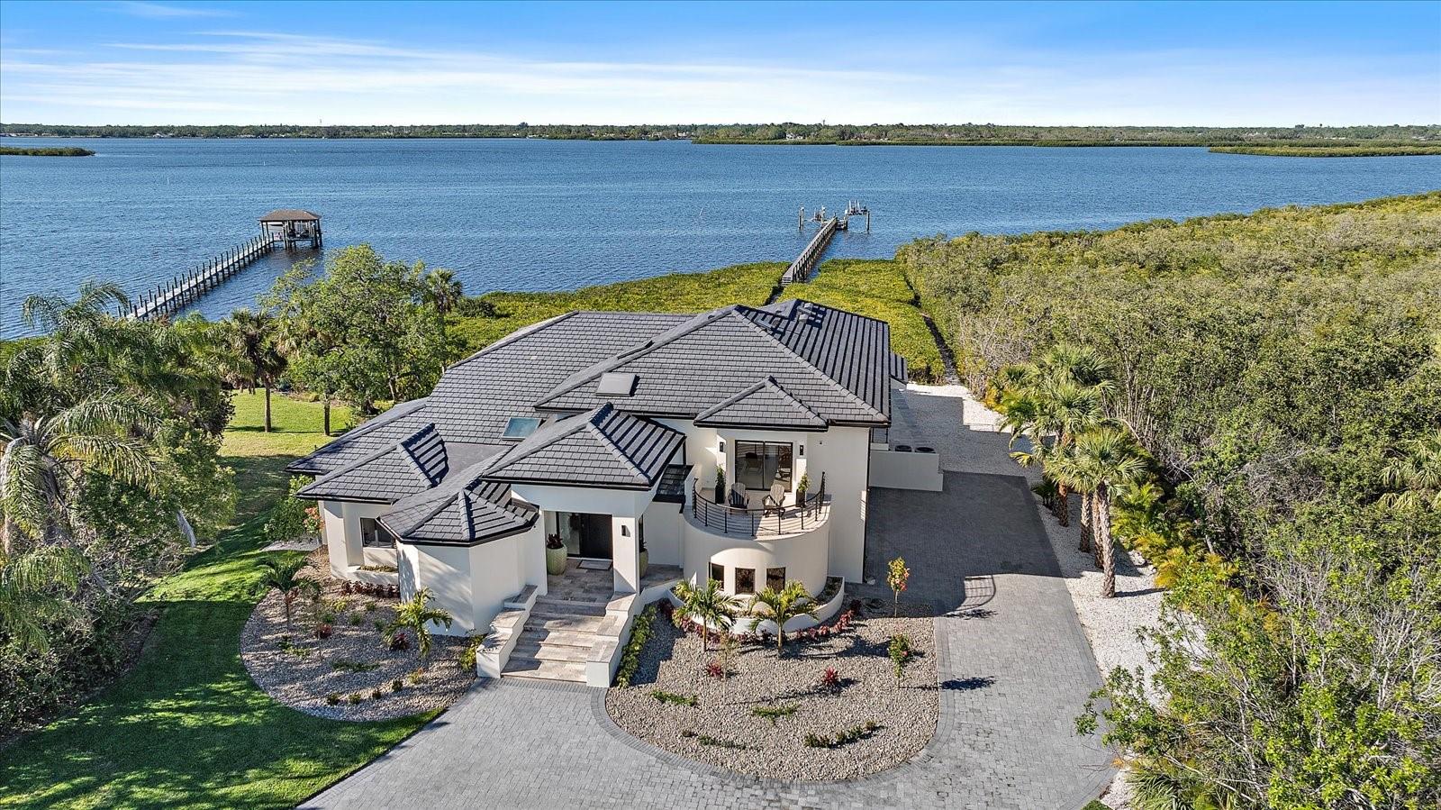 6178 9th Avenue Circle NE, Bradenton, FL