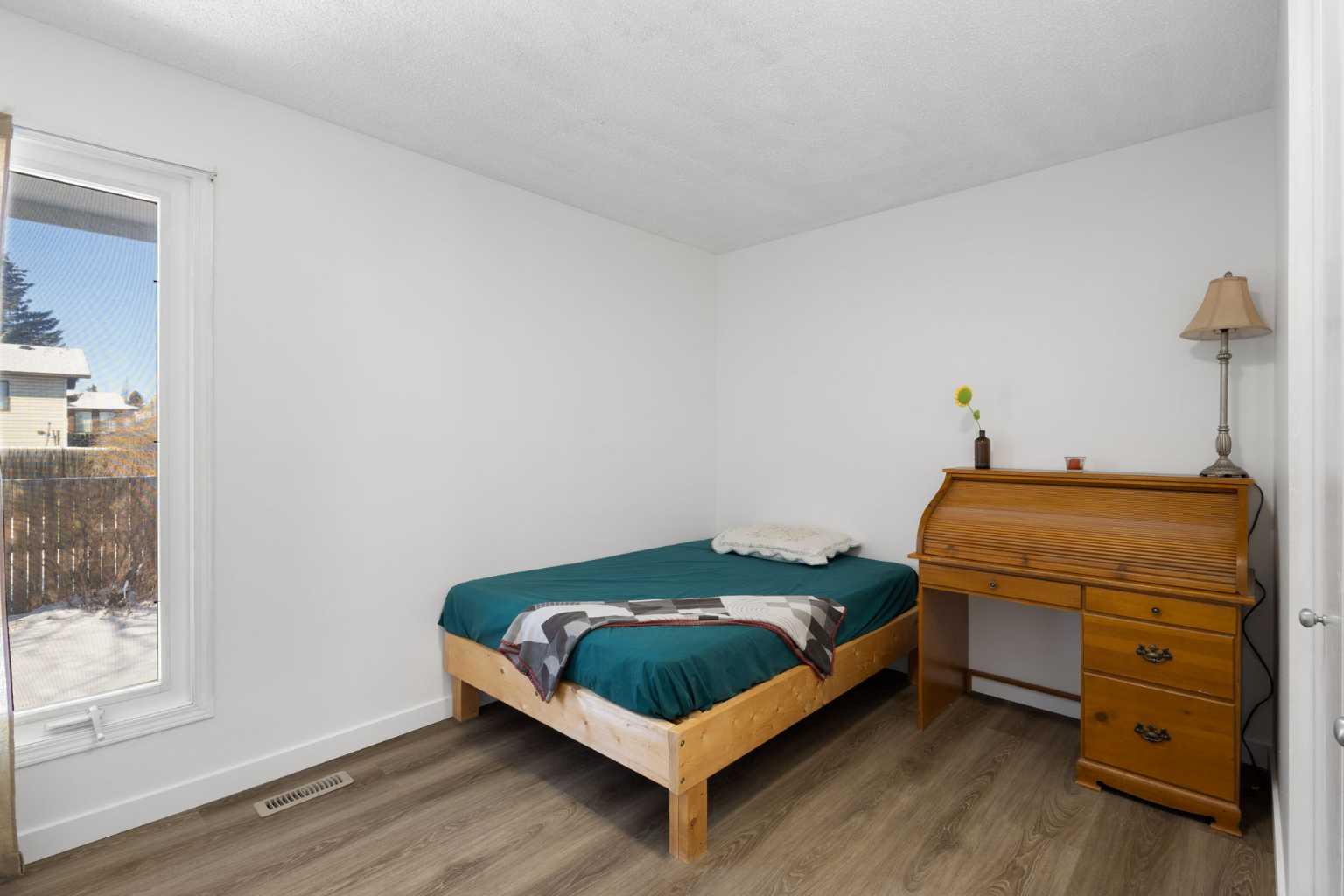 95 Beddington Way NE